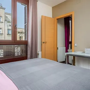 One Bedroom In City Center Barcelona